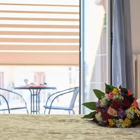 Metro Gardenie Apartment
